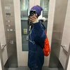 マ
