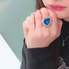 み