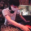 トム
