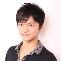中村俊洋