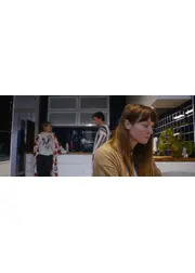 夜に現れた女