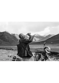 黄色い大地 - 映画情報・レビュー・評価・あらすじ・動画配信