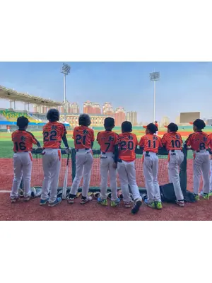 出稼ぎ野球少年