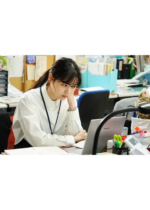 新聞記者・奥泉渚と疑惑の⼥たち